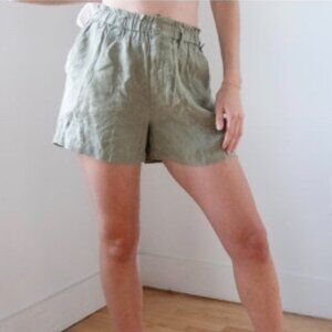 Bella Dahl Callie Ruffle Short in Dried Herb